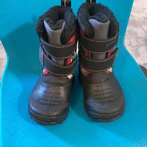 Gray Wolf black with red,grey and black pattern winter boots - Picture 5 of 7